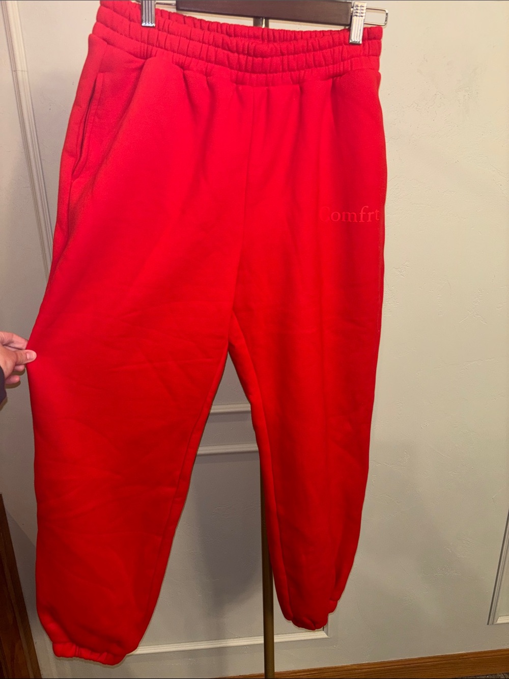 Comfrt Red Fleece Joggers with Elastic Waist MSRP $60